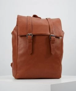Discount En Ligne Pier One UNISEX - Sac à dos sacs fermoir aimanté