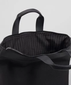 Prix Équitable Pier One UNISEX - Sac à dos sacs compartiment pour t&eacute;l&eacute;phone portable -magasin Pier One 97a14564f960490a817611053ade9f36