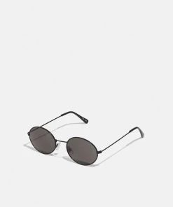 Pier One Réduction UNISEX - Lunettes de soleil ovale -magasin Pier One 98e7a1487f214408b08d7f15d867ab51