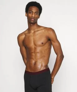 Assurance De l’Authenticité Pier One 5 PACK - Shorty sous-vêtements normale homme