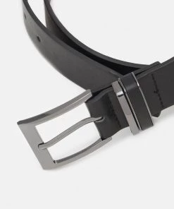 Pier One Ceinture Prix Usine ceintures anneaux demi-ronds homme -magasin Pier One 9de8808885e84b71b7e9710a437f3e25