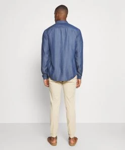 Pier One Réduction Chemise chemises col kent homme 10 Pier One Réduction Chemise chemises col kent homme -magasin Pier One 9edd39c4bc5548ba96a8e3003d098e09