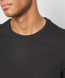 Prix Sacrifiés Pier One 7 PACK - T-shirt basique t-shirts col rond homme -magasin Pier One 9ff1310308384925af8ab3297a7ee42a