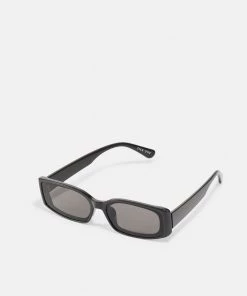 Pier One Prix Jamais Vus Lunettes de soleil rectangulaire homme -magasin Pier One a09130f4a24b45ceb5befa143265e243