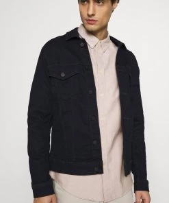 Pier One Qualité Supérieure Chemise chemises col à boutons homme -magasin Pier One a1b0c7c7ddc14558a6ae9f658ca060f1