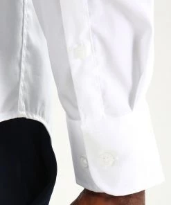 Pier One Chemise classique Prix Dégriffé costumes col kent homme -magasin Pier One a286f36fdec44251a1762d2fd478b1cc