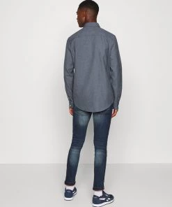 Prix De Rêve Pier One Chemise chemises col à boutons homme 10 Prix De Rêve Pier One Chemise chemises col à boutons homme -magasin Pier One a28e7df6f9f24560a7b7d161ecea3b4b