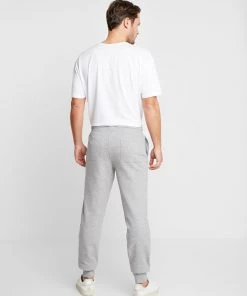 Pier One Pantalon de survêtement Prix Acceptable pantalons normale homme 18 Pier One Pantalon de survêtement Prix Acceptable pantalons normale homme -magasin Pier One a2fee82a35734bb2921d2f084d11e5f6