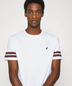 Prix Gelé Pier One T-shirt imprimé t-shirts & polos col rond homme 13 Prix Gelé Pier One T-shirt imprimé t-shirts & polos col rond homme -magasin Pier One a4c2af3840d3455488eea7187730e42b