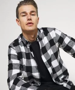 Pier One T-shirt imprimé Assurance De l’Authenticité t-shirts col rond homme -magasin Pier One a4d670458d814286a0f9a4d484a2d97c