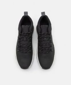 Promos Pier One Baskets basses baskets & sneakers rond homme -magasin Pier One a68b32bdbd4b455fa6609289411f45f2