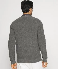 Pier One Authentique 100% Gilet pulls et gilets col en v profond homme -magasin Pier One a7dd9c1095174cdc9f81deef05a69757