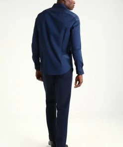 Pier One Chemise classique Bonne Qualité costumes col kent homme -magasin Pier One a8d79f2b2fb74bef81b546a2b265bf0d