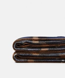 Pier One Remise En Ligne UNISEX - Écharpe foulards et écharpes carreaux -magasin Pier One ad2d22769e934a19bbb38c9886024f53