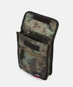 En Remise Pier One UNISEX - Sac bandoulière sacs et bagages à scratch -magasin Pier One ae3f0f3ec1e44221a20d773d2f3fd610