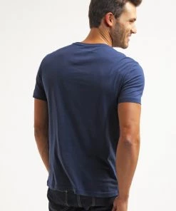 Promos Pier One T-shirt basique t-shirts col rond homme -magasin Pier One af144d2b9bfb49bba7ae926154a57f12