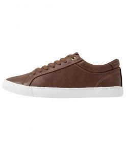 Pier One Baskets basses qualité absolue sneakers rond homme -magasin Pier One af267f33e05f42ff881e130ce8e07ac8