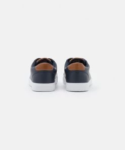 Pier One UNISEX - Baskets basses Prix Affortable baskets & sneakers rond -magasin Pier One b0dd67a6db834cb3b9d1f57a45db05da