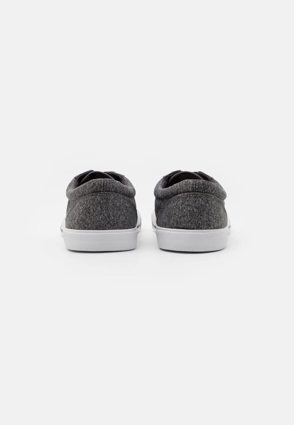 Pier One Prix Incroyables Baskets basses sneakers rond unisex 5 Pier One Prix Incroyables Baskets basses sneakers rond unisex – Image 3