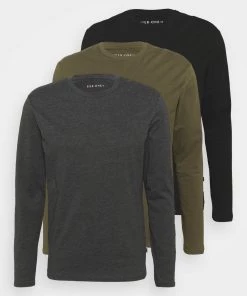 Pier One 3 PACK - T-shirt à manches longues Qualité Supérieure t-shirts col rond homme -magasin Pier One b4d996d7053e490480baa53d482fec18 2