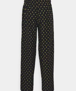 Petit Prix Pier One Pyjama pyjamas normale homme 13 Petit Prix Pier One Pyjama pyjamas normale homme -magasin Pier One b55d96c26a5841ed86636111d38acdda