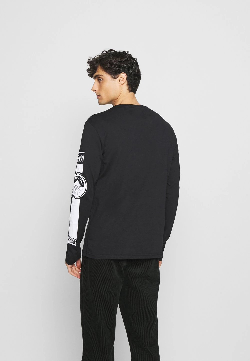 Pier One Prix Gelé T-shirt à manches longues t-shirts col rond homme 5 Pier One Prix Gelé T-shirt à manches longues t-shirts col rond homme – Image 3