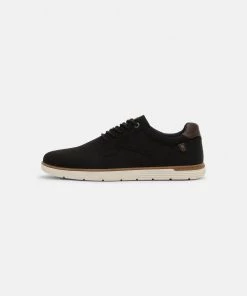 Pier One Baskets basses Pas Cher sneakers rond homme