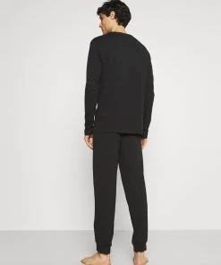 Haute Qualité Pier One Pyjama pyjamas haute homme -magasin Pier One b9b8fb88b64649ea840444d93817e424