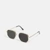 Pier One Prix Préférentiel Lunettes de soleil aviateur homme -magasin Pier One bac1ae3bf1b548ab8b4812e1fdbbde08 2