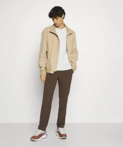 Pier One 5 PACK - T-shirt basique Prix Gelé t-shirts col rond homme