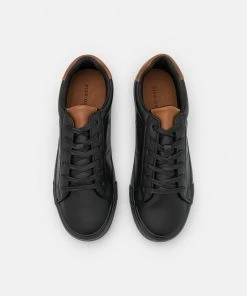 Pier One Pas Cher Baskets basses sneakers rond homme -magasin Pier One be59f511be2a48c9b35a5305513ef171