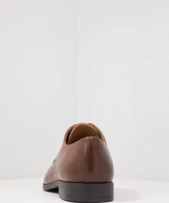 Prix Bradés Pier One Derbies & Richelieus derbies et richelieus carr&eacute; homme -magasin Pier One befd877d1a6a42d584ca3dcafc2e5573