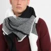 Pier One UNISEX - Foulard Prix Équitable foulards et écharpes carreaux -magasin Pier One bfe936cbf2f34451a77954f3a8fb7e35