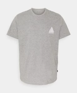 Prix Accessible Pier One T-shirt imprimé t-shirts col rond homme