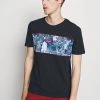 Pier One T-shirt imprimé Plus Bas Prix De Vente t-shirts col rond homme 2 Pier One T-shirt imprimé Plus Bas Prix De Vente t-shirts col rond homme -magasin Pier One c2661c07a0d5422da04ba0b4aeb9ad13