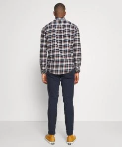 Pier One Chemise Prix Abordable chemises col à boutons homme 9 Pier One Chemise Prix Abordable chemises col à boutons homme -magasin Pier One c2b78e4fde8840229734724424565470