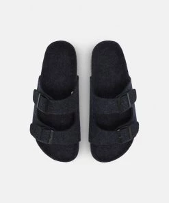 Pier One En Remise UNISEX - Mules sandales et tongs ouvert -magasin Pier One c370c4dcd3c44c3c90c9c686ecfe2d2f