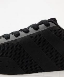 Pier One Rabais UNISEX - Baskets basses baskets & sneakers rond -magasin Pier One c4a52ef807ff4d32bfd35decec9c500a