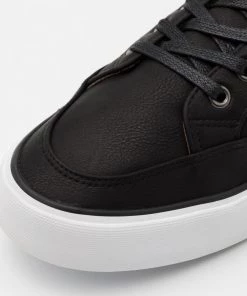 Pier One Prix Cassé Baskets basses sneakers rond homme -magasin Pier One c67d534b3e2c455a85ade02dcc1e0712