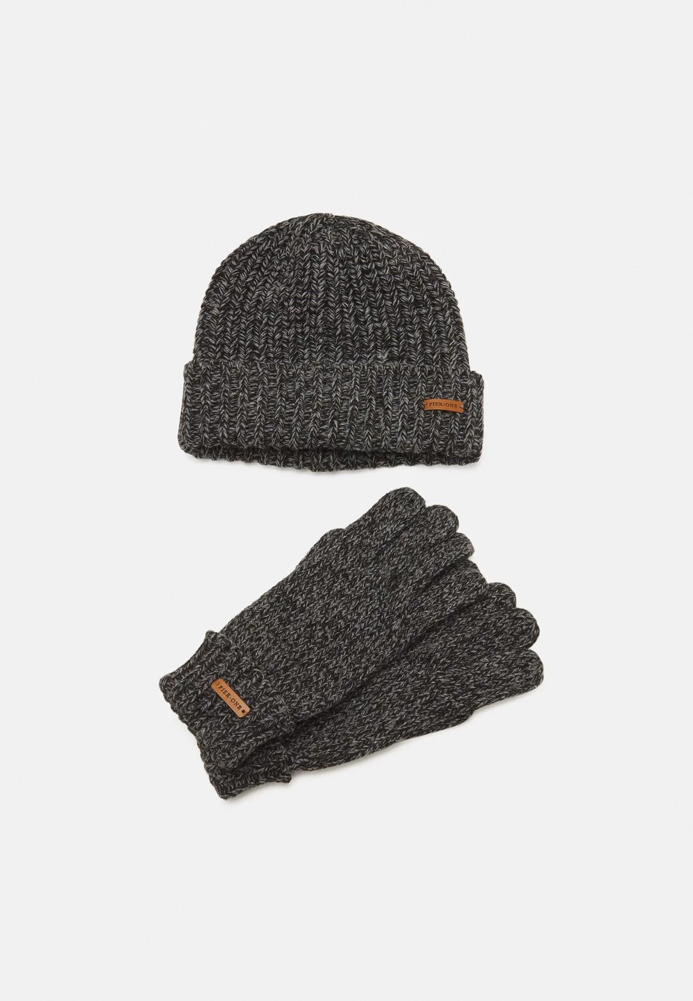 Pier One 50% Off De Vente SET - Écharpe casquettes, bonnets et chapeaux chiné homme 5 Pier One 50% Off De Vente SET - Écharpe casquettes, bonnets et chapeaux chiné homme – Image 3