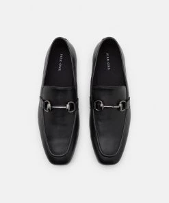 Authentique 100% Pier One Mocassins chaussures basses rond homme -magasin Pier One d0ec37ed93b141069ca4e6998a0edeea
