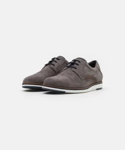 Pier One Prix Incroyables LEATHER - Chaussures à lacets derbies et richelieus rond homme -magasin Pier One d1086bc227ca4e1eae9152ec40f63f08