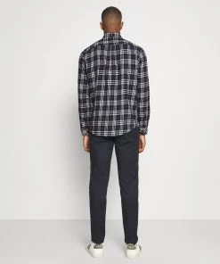 Pier One Petit Prix Chemise chemises col à boutons homme -magasin Pier One d13406c32cbf45e790b151fc1b045163