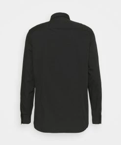 Pier One 2 PACK - Chemise classique Meilleure qualité costumes & cravates col kent homme 12 Pier One 2 PACK - Chemise classique Meilleure qualité costumes & cravates col kent homme -magasin Pier One d6f977b9d0a642aca2078adc7413d2b6