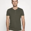 Pier One Prix Gelé T-shirt basique t-shirts col tunisien homme -magasin Pier One d741b3afd35443099fb7663b42eaee14