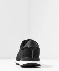 Pier One Rabais UNISEX - Baskets basses baskets & sneakers rond -magasin Pier One d79eab58bd3246d192e830f5e9136dbd