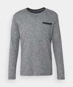 Prix Incroyables Pier One T-shirt à manches longues t-shirts col rond homme 12 Prix Incroyables Pier One T-shirt à manches longues t-shirts col rond homme -magasin Pier One d9e3692a91064ce39ea60908be9bd6f7