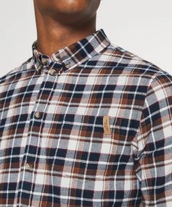 Pier One Chemise Prix Abordable chemises col à boutons homme 11 Pier One Chemise Prix Abordable chemises col à boutons homme -magasin Pier One e02d17edc3de4a6598f6f1144569dc8a