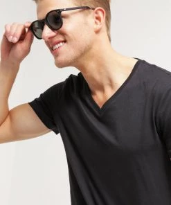 Pier One Prix Compétitif 2 PACK - T-shirt basique t-shirts col en v profond homme 13 Pier One Prix Compétitif 2 PACK - T-shirt basique t-shirts col en v profond homme -magasin Pier One e073533816284d398e474fb2d3238a21