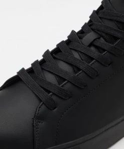 Pier One Baskets montantes Prix Préférentiel baskets & sneakers rond homme -magasin Pier One e110a5b398514cc792412304e4869e27